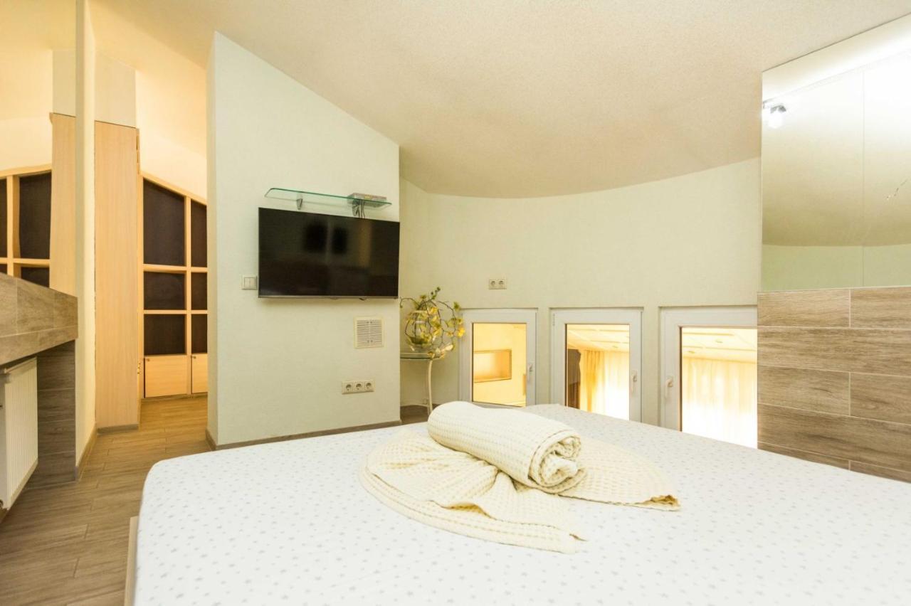 Apartamento Wonderful Penthouse In Centr Of Chisináu Exterior foto